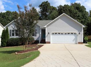 210 Farrington Dr, Clayton, NC 27520