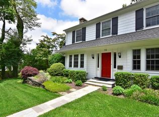 52 Howe Pl, Yonkers, NY 10708