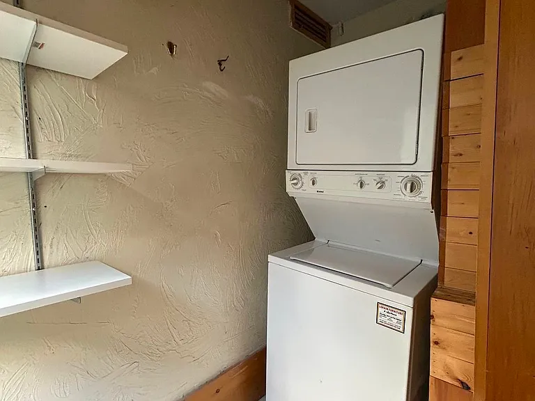 2809 Monroe Ave — Photo 17