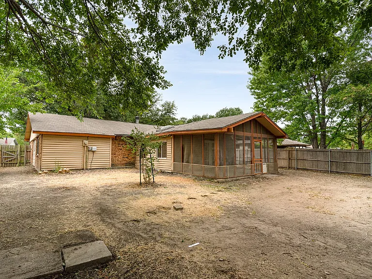 414 E Grenoble Dr — Photo 20