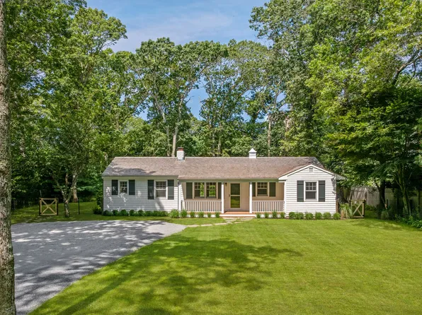 436 Scuttle Hole Rd, Water Mill, NY 11976