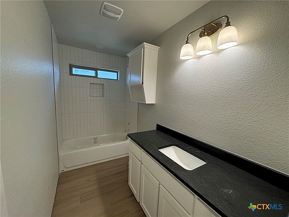 4th image of 4719 Allison Dr