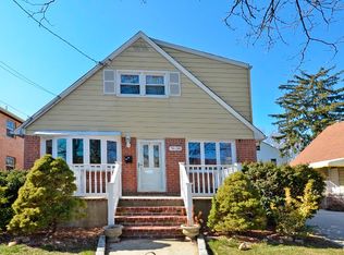 7608 167th St, Fresh Meadows, NY 11366