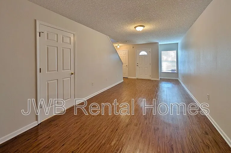 8402 McGirts Village Ln #7E — Photo 4