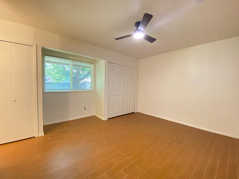 2711 Olympia Dr — Photo 17