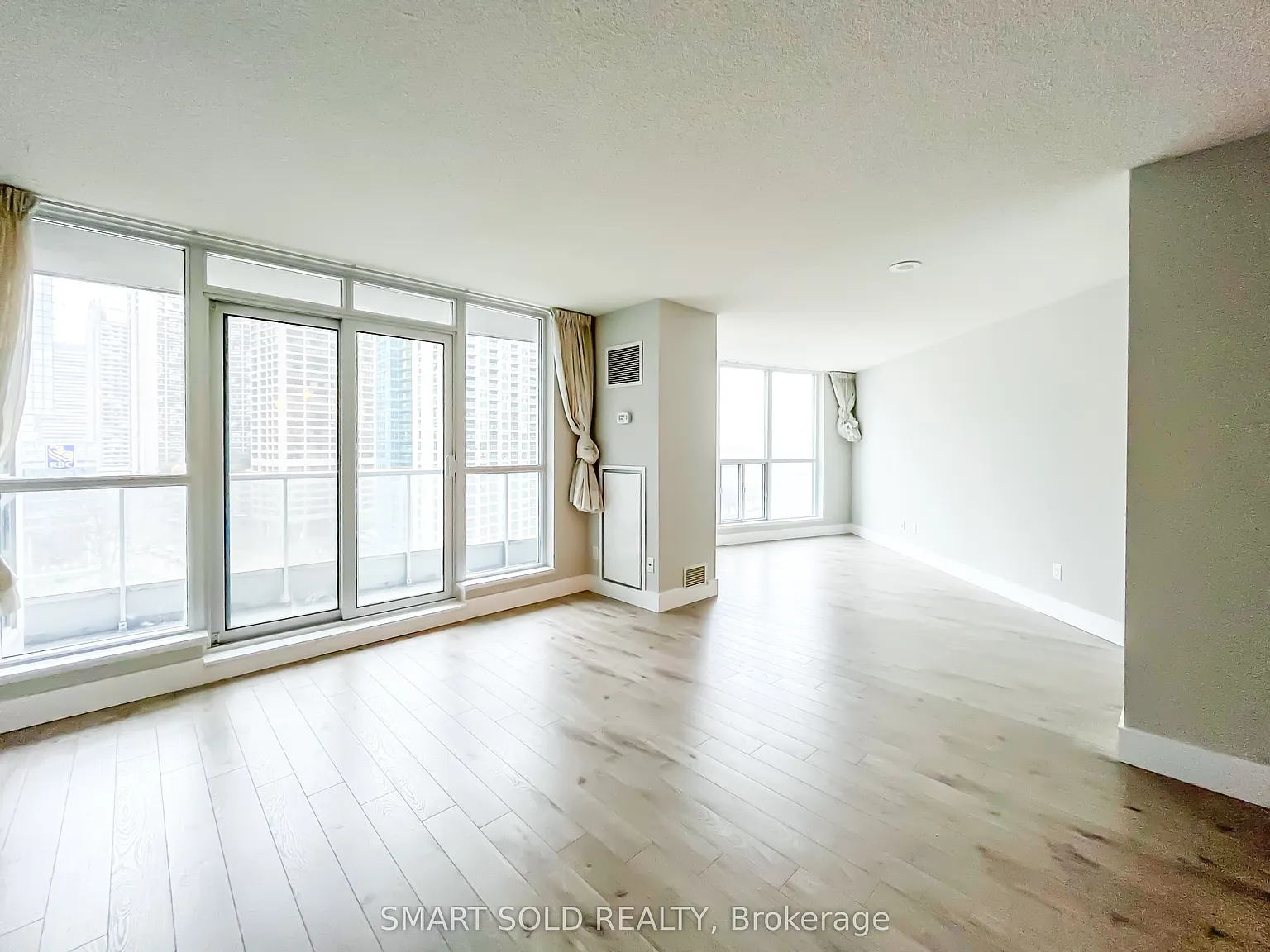 3 bed, $4,000 — Photo 3