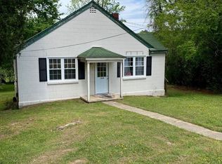 108 Fair St, Blackstone, VA 23824