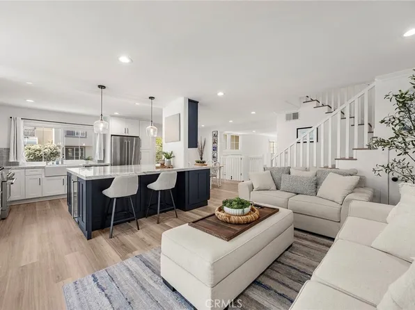 19256 Seabrook Ln, Huntington Beach, CA 92648
