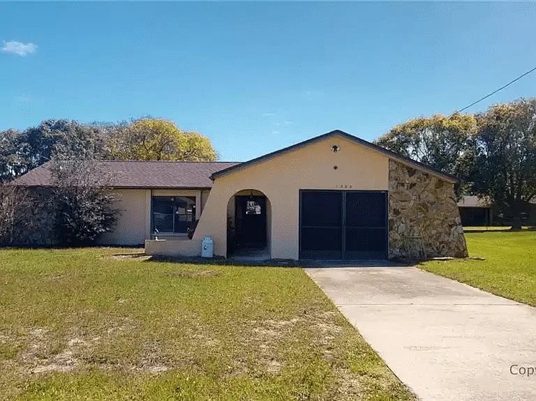 1332 Bentley Ave — Photo 17