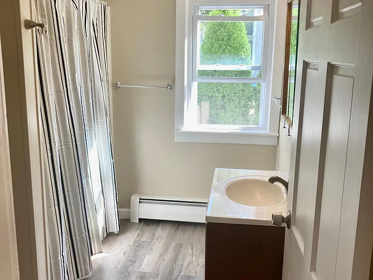 321 Main St #1 — Photo 35
