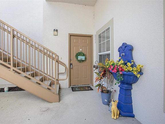 3rd image of 970 Spring Garden Ave #311