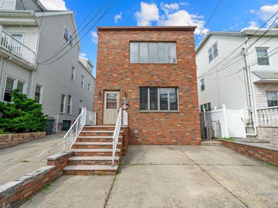 21 W 51st St, Bayonne, NJ, 07002