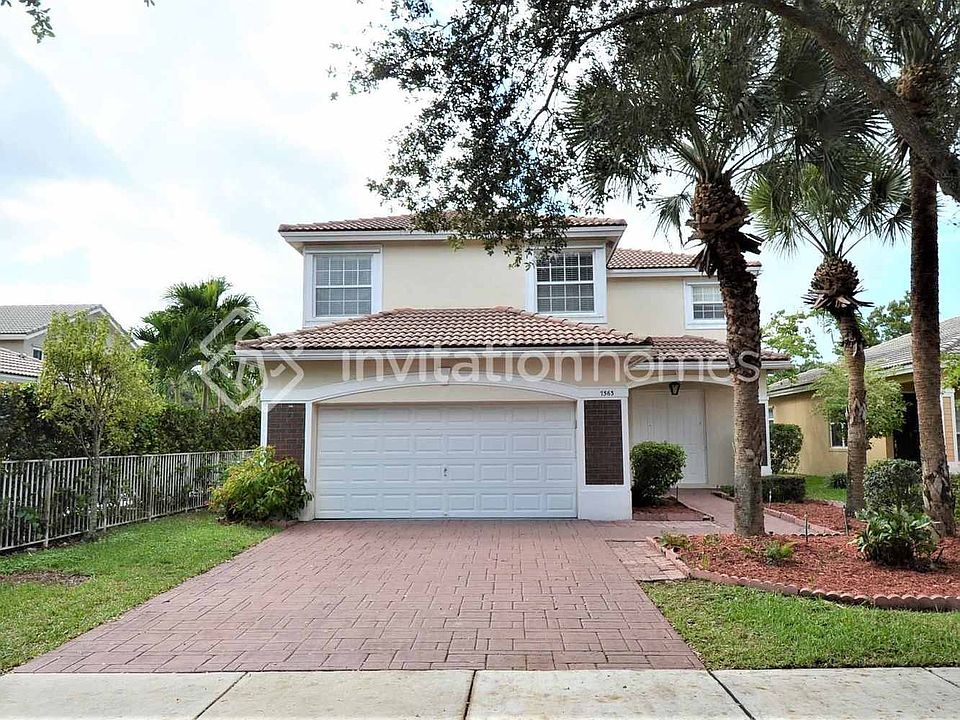 1st image of 7563 NW 70th Ave