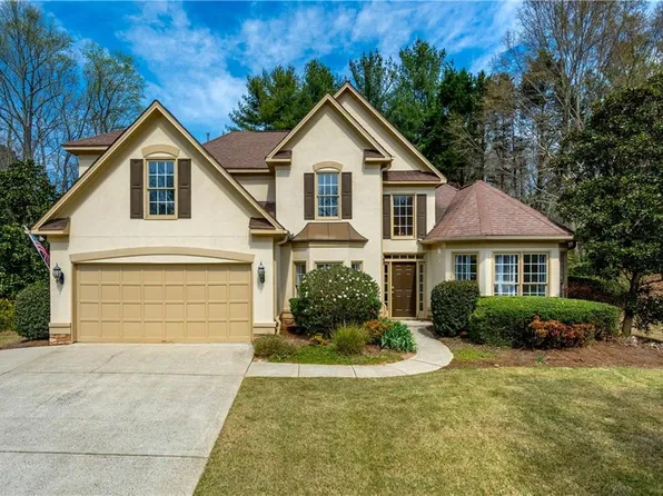 6775 Sterling Dr, Suwanee, GA 30024