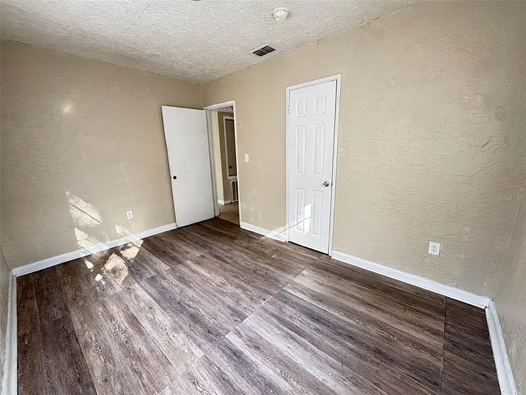 1209 Carlsbad Pl — Photo 7