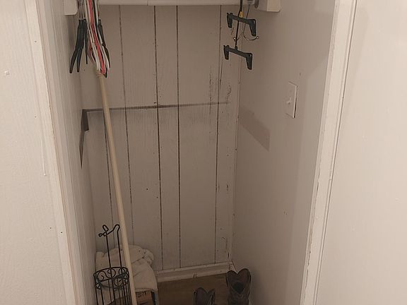 5th image of 6707 Sunset Ave