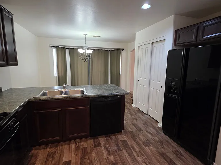 4763 E American Beauty Dr — Photo 7