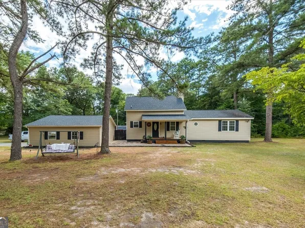 109 Canary Ln, Lizella, GA 31052