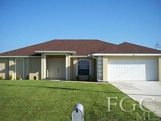 1st image of 684 Wentworth Dr