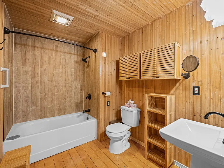 965 Seawolf Dr — Photo 11