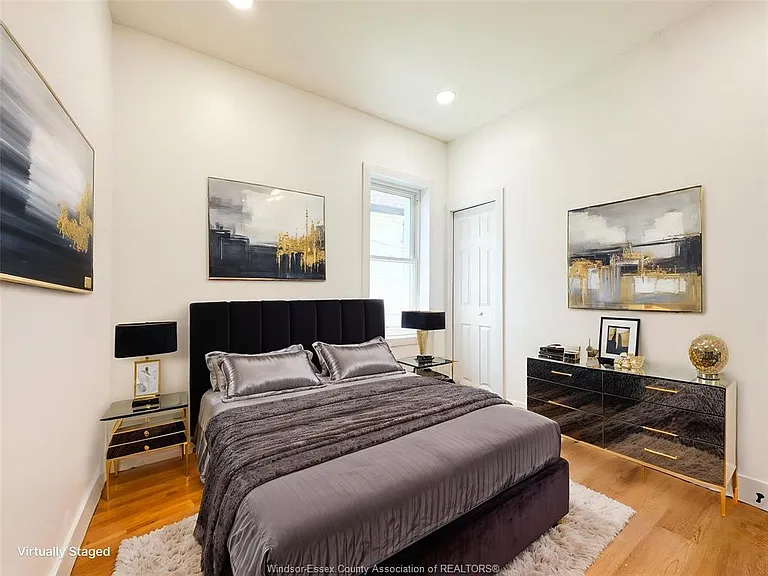 651 Brock St — Photo 12