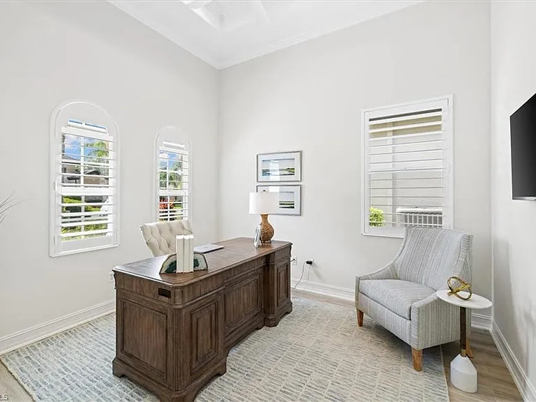 7831 Valencia Ct — Photo 26