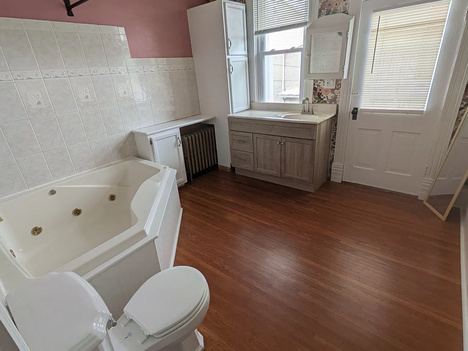 104 East North Avenue - 1 — Photo 3
