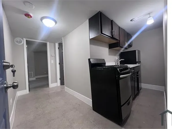 3353 W Warren Blvd, Chicago, IL 60624