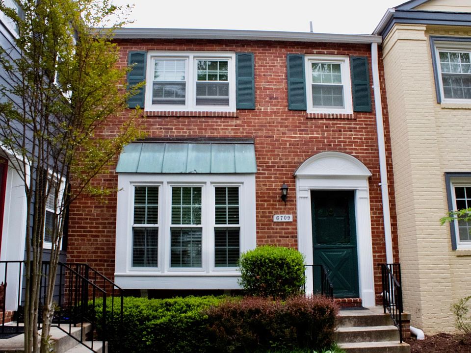 6728 Kenwood Forest Ln Chevy Chase, MD, 20815 Apartments for Rent