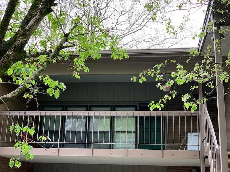 1st image of 459 Canberra Dr