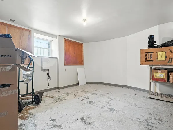 961 Avenue C image 18 of 21