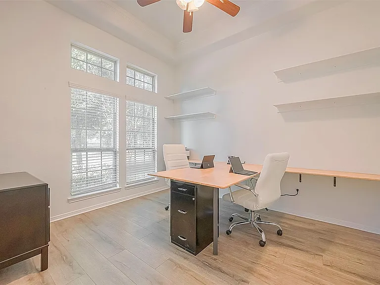 8722 Adrienne Dr — Photo 5