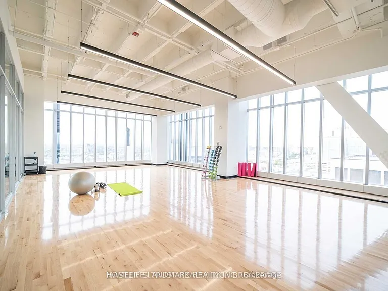 488 University Ave #3111 — Photo 22