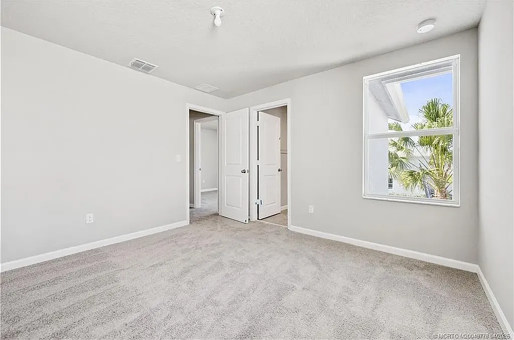 Salisbury Cir, Fort Pierce — Photo 3
