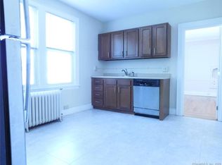 405 Main St #3, West Haven, CT 06516