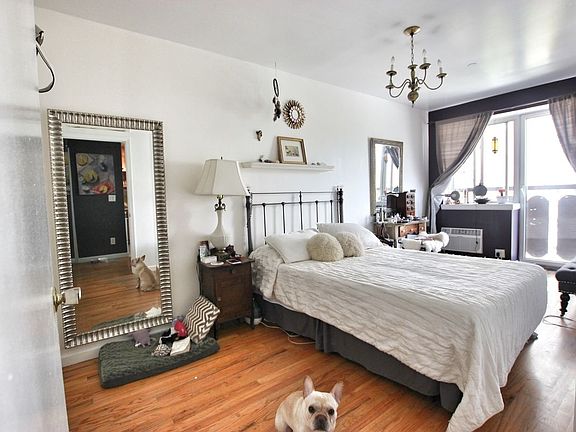 2nd image of 422 E 10th St #6A