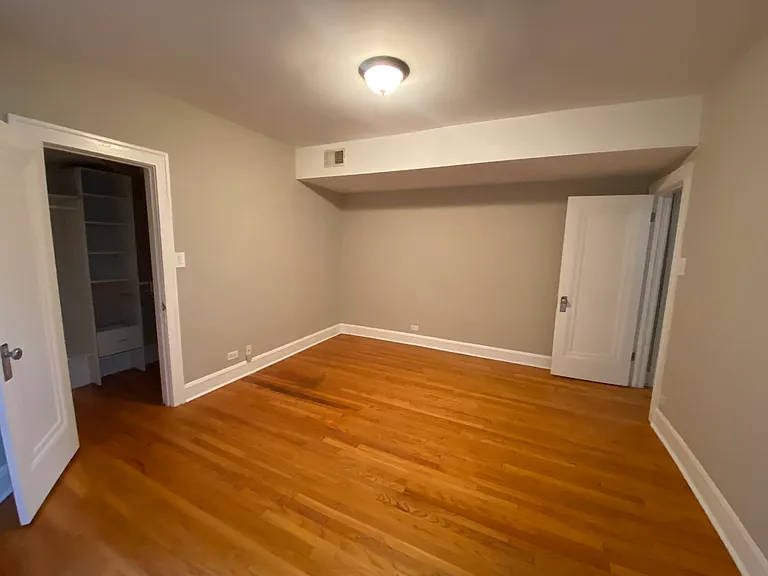 2150 W Arthur Ave #1 — Photo 14