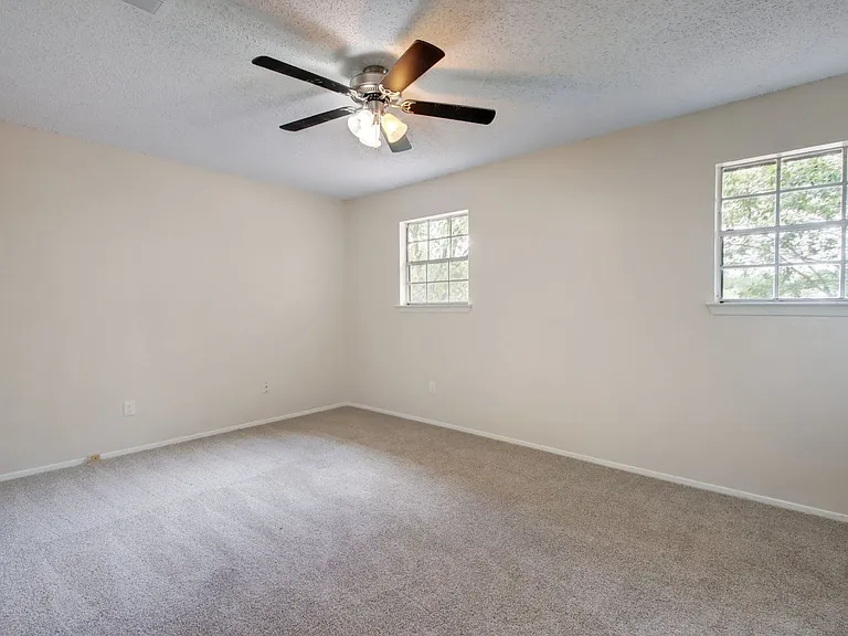 13185 Mill Stone Dr — Photo 20