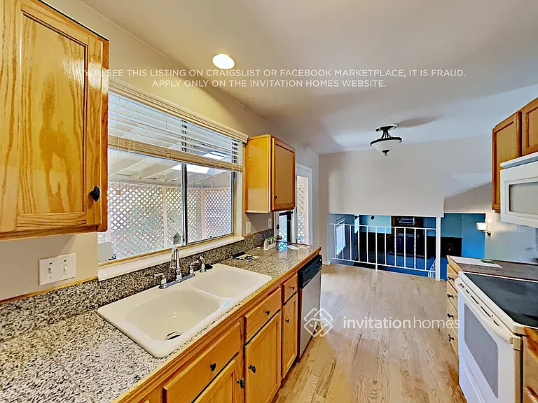 8913 W 92nd Ave — Photo 8