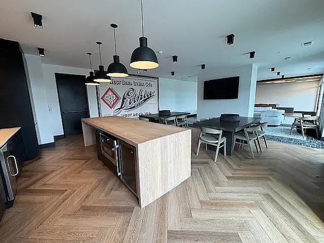 The District — Photo 4