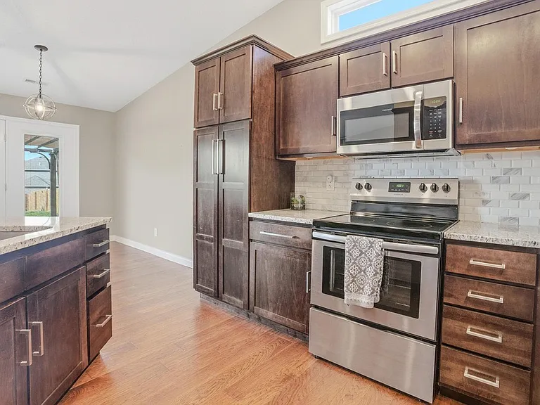 2309 Mace Dr — Photo 16