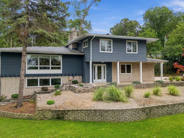 20 Sunset Trl, Portage, IN 46368