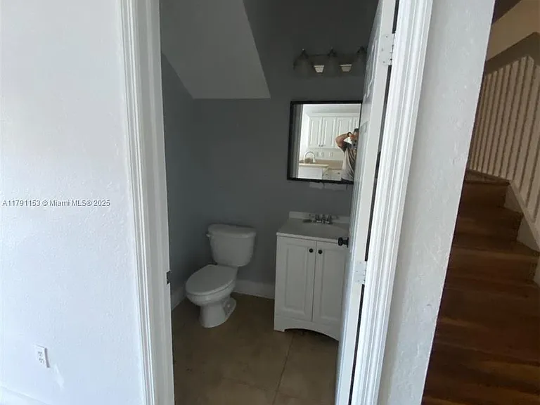 9283 SW 219th St — Photo 7