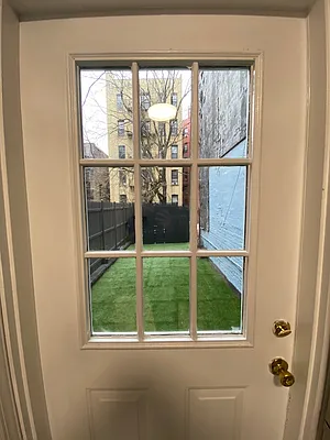 Rented by Besen Partners, LLC | media 21