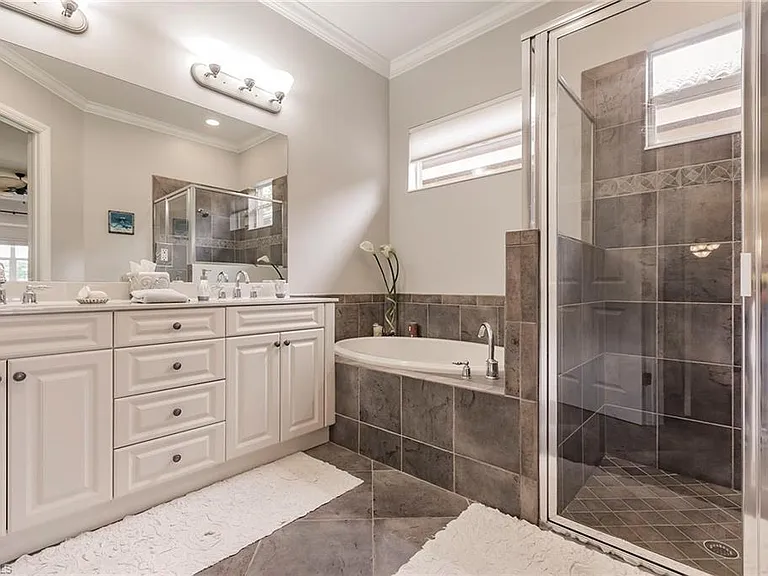 6105 Dogleg Dr — Photo 25