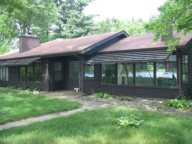 1st image of 64215 41st St