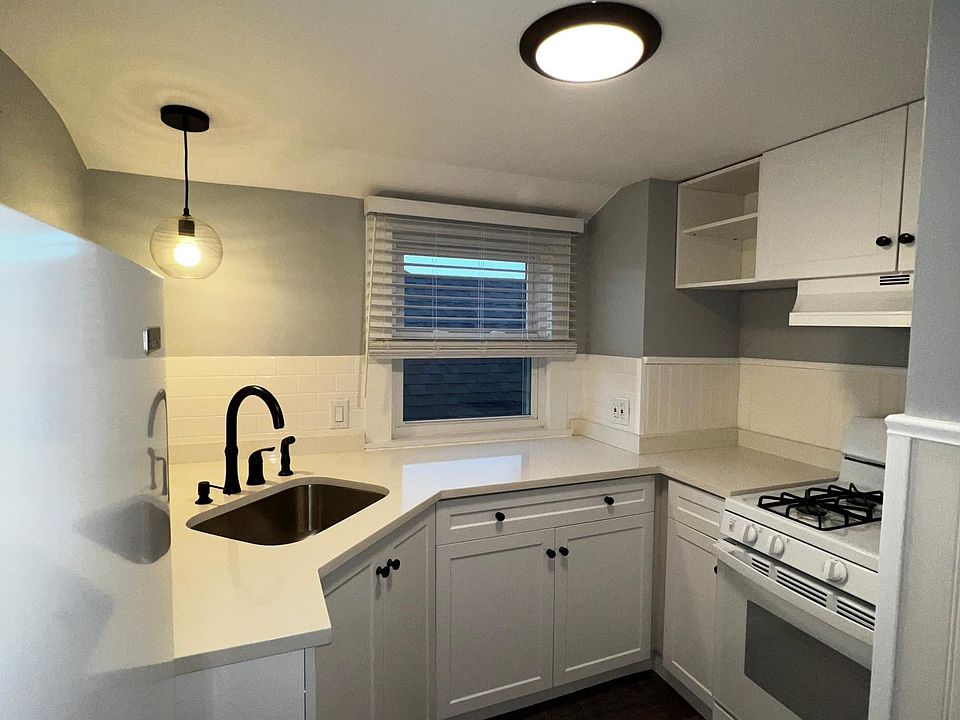 1st image of 274 Hayward St Floor 2