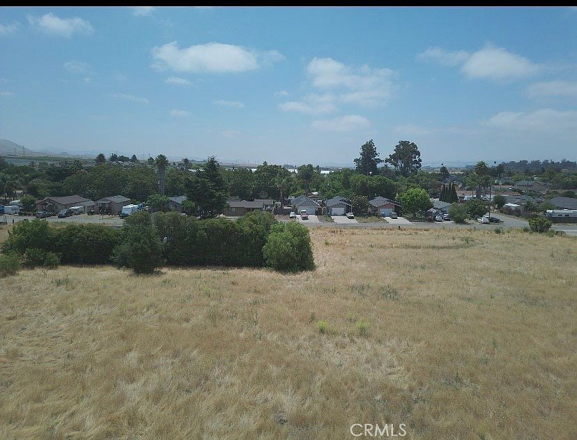 2nd image of 150 E Chestnut St Lot 1