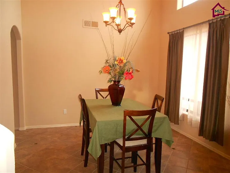 3034 Rio Arriza Loop — Photo 6
