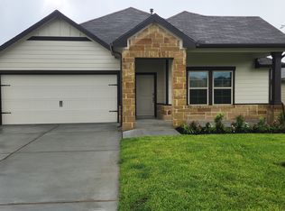 902 Legrand St, Brenham, TX 77833